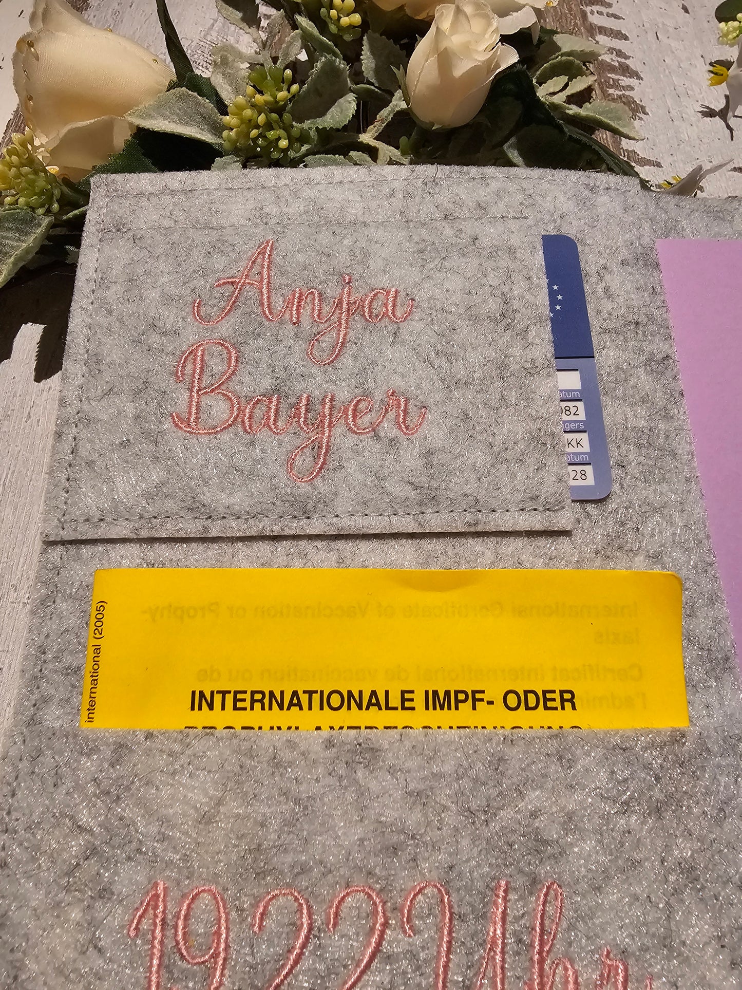 U Heft Hüllen individuell bestickt