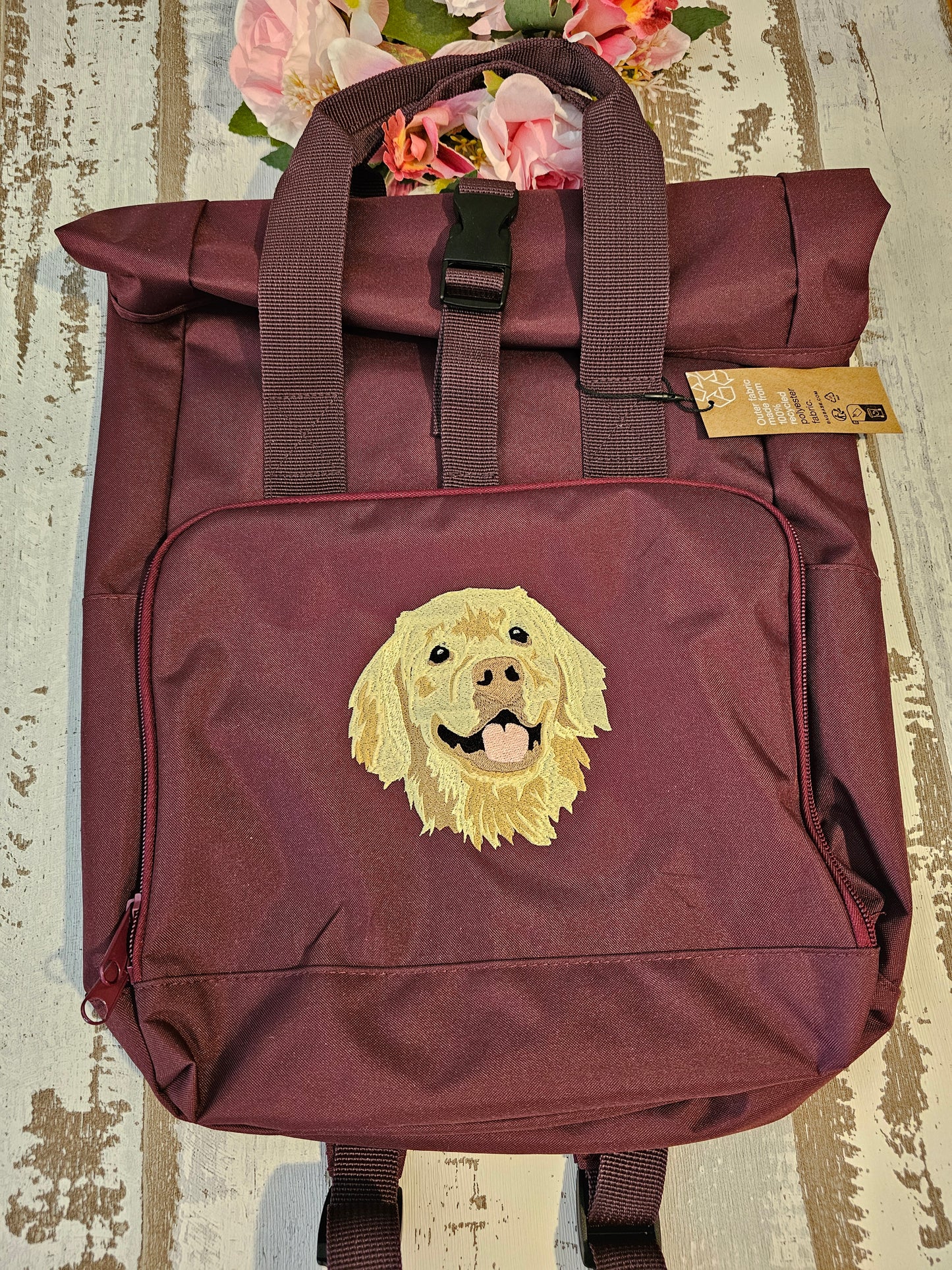 Rolltop Rucksack bestickt mit Hundemotiv nach Wahl von der Pfötchenboutique