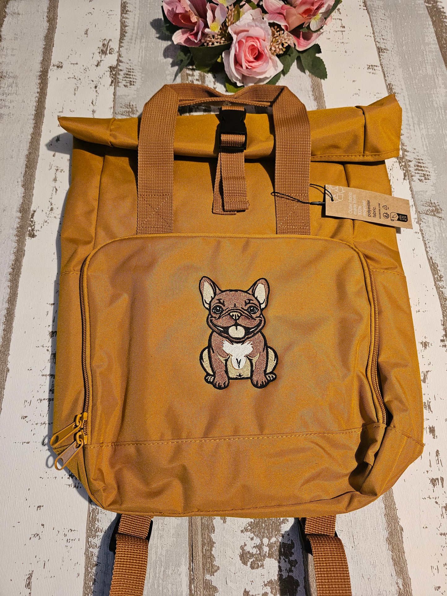 Rolltop Rucksack bestickt mit Hundemotiv nach Wahl von der Pfötchenboutique