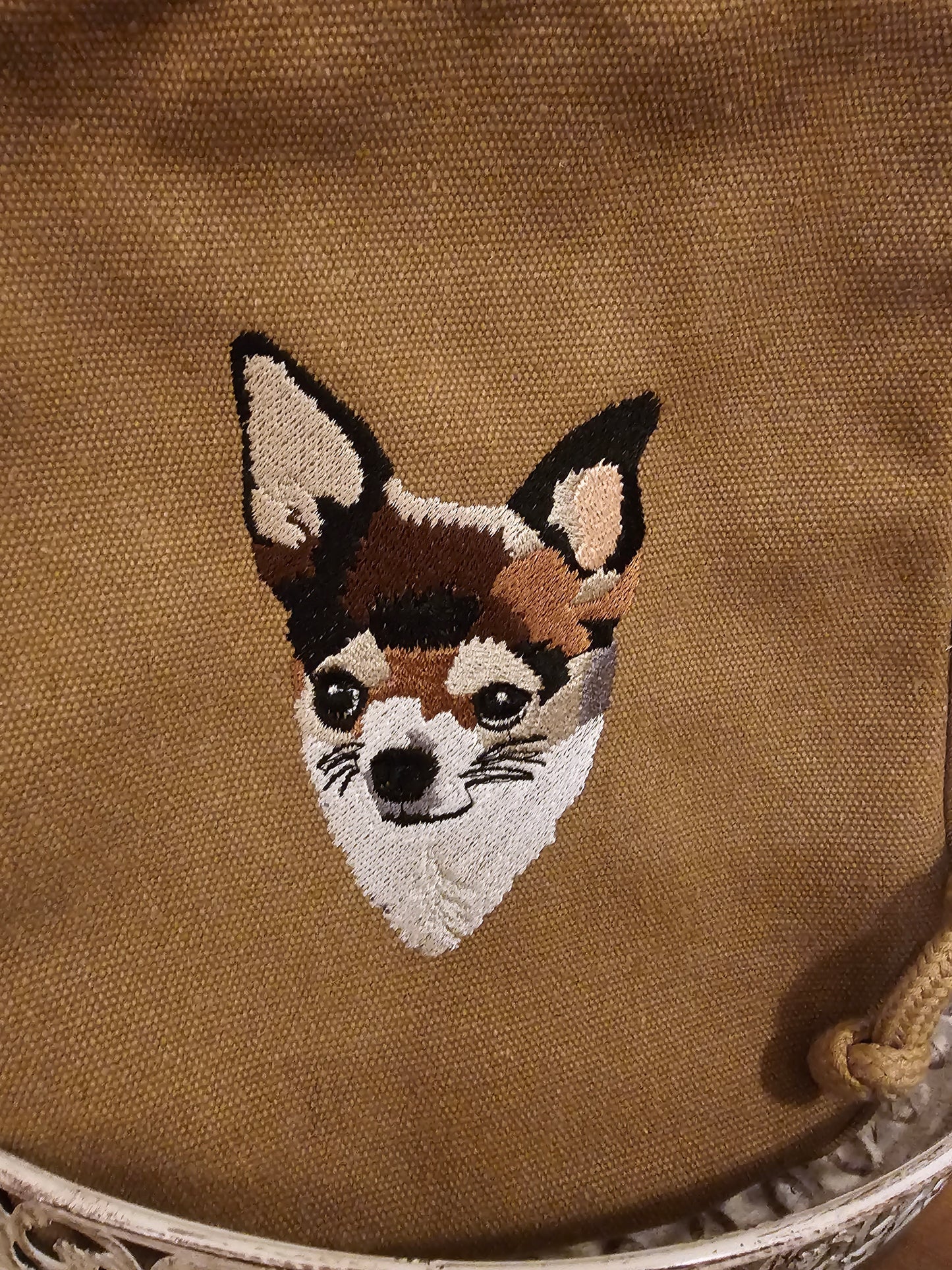 Gassitasche mit gesticktem Tierportrait der Pfötchenboutique