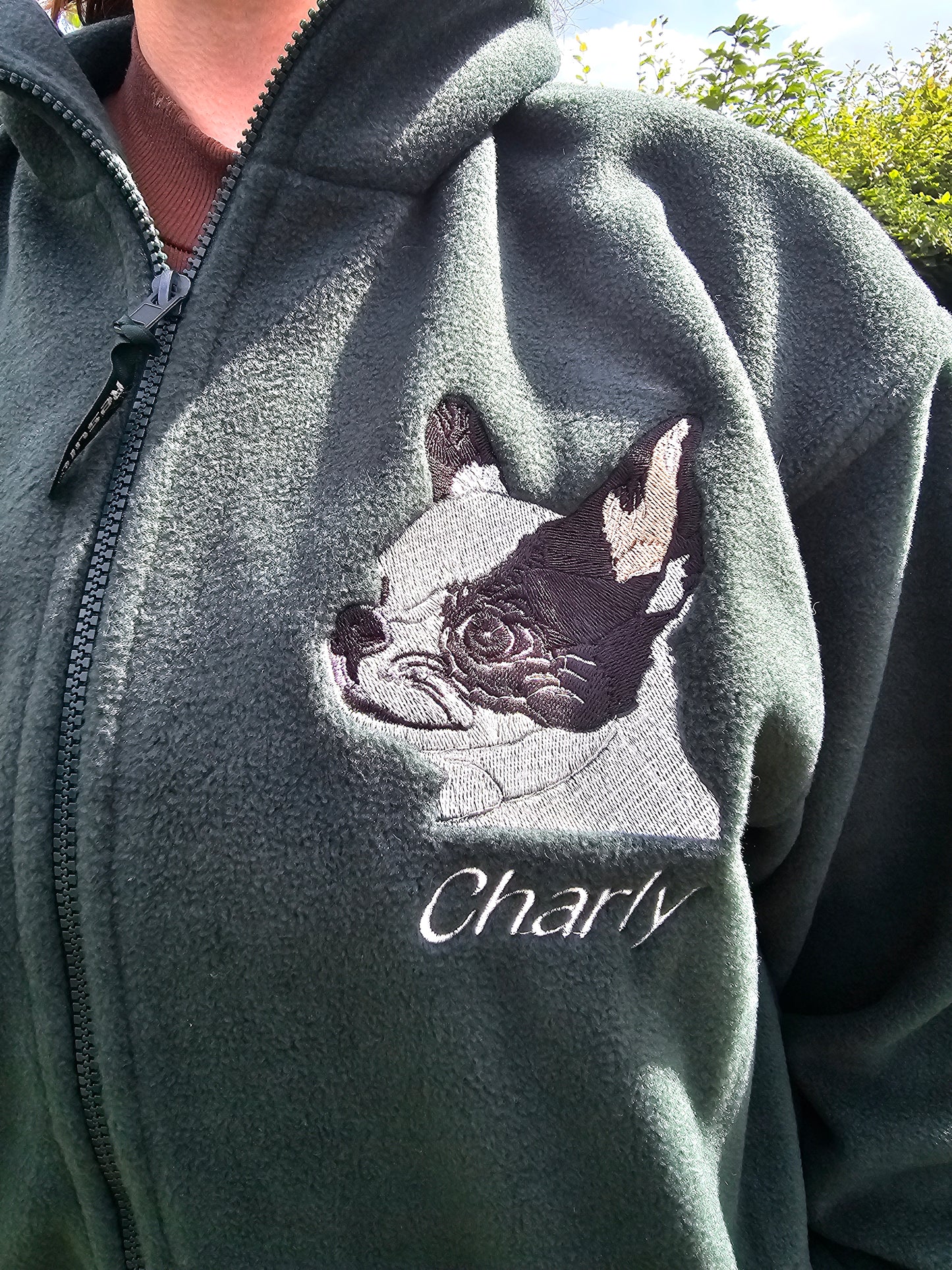 Bestickte Unisex Gassijacke mit Ihrem Tierportrait Saison Herbst / Winter