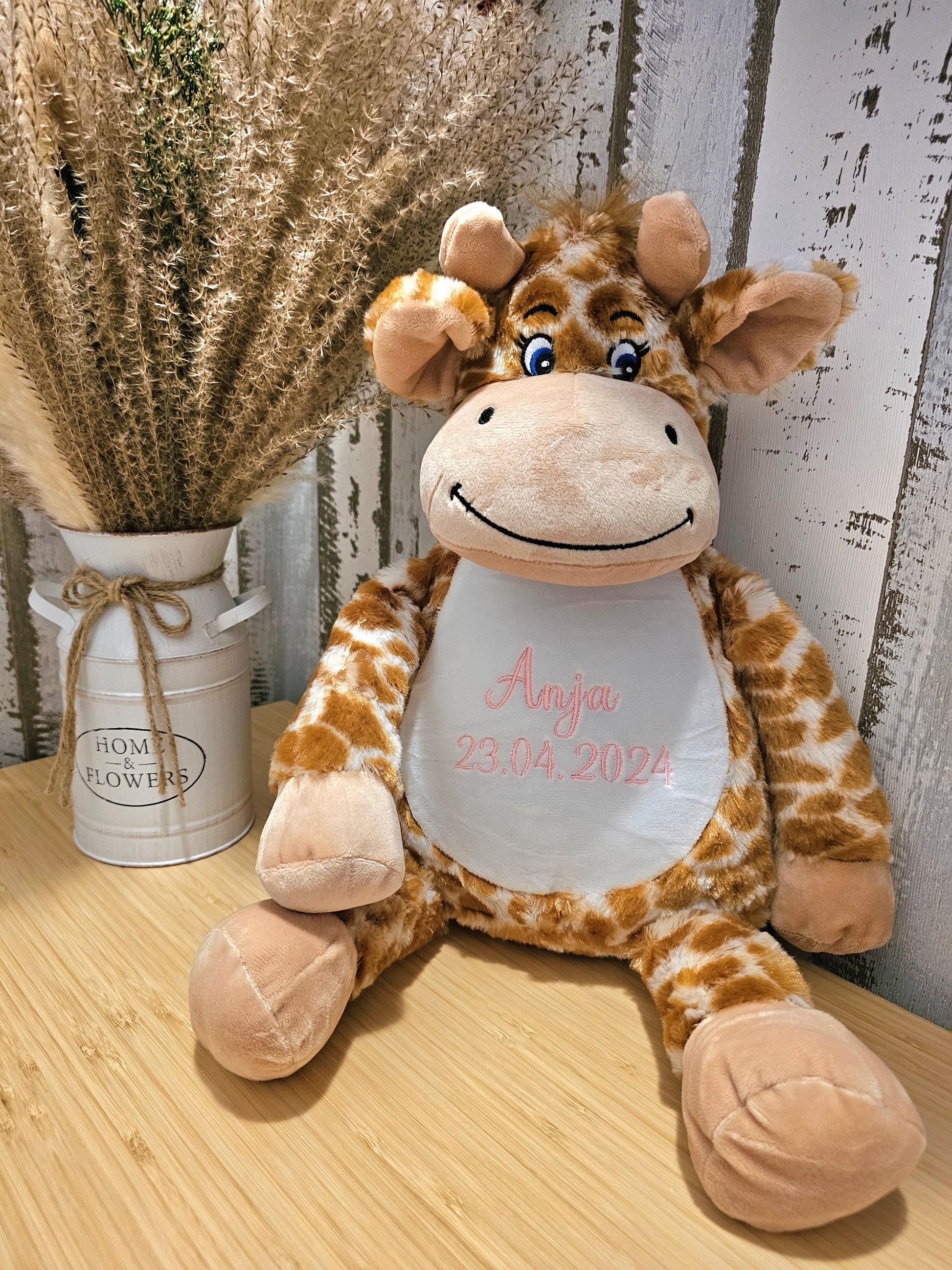 Besticktes Stofftier mit individuellem Sticktext Kuscheltier personalisierbar , Giraffe