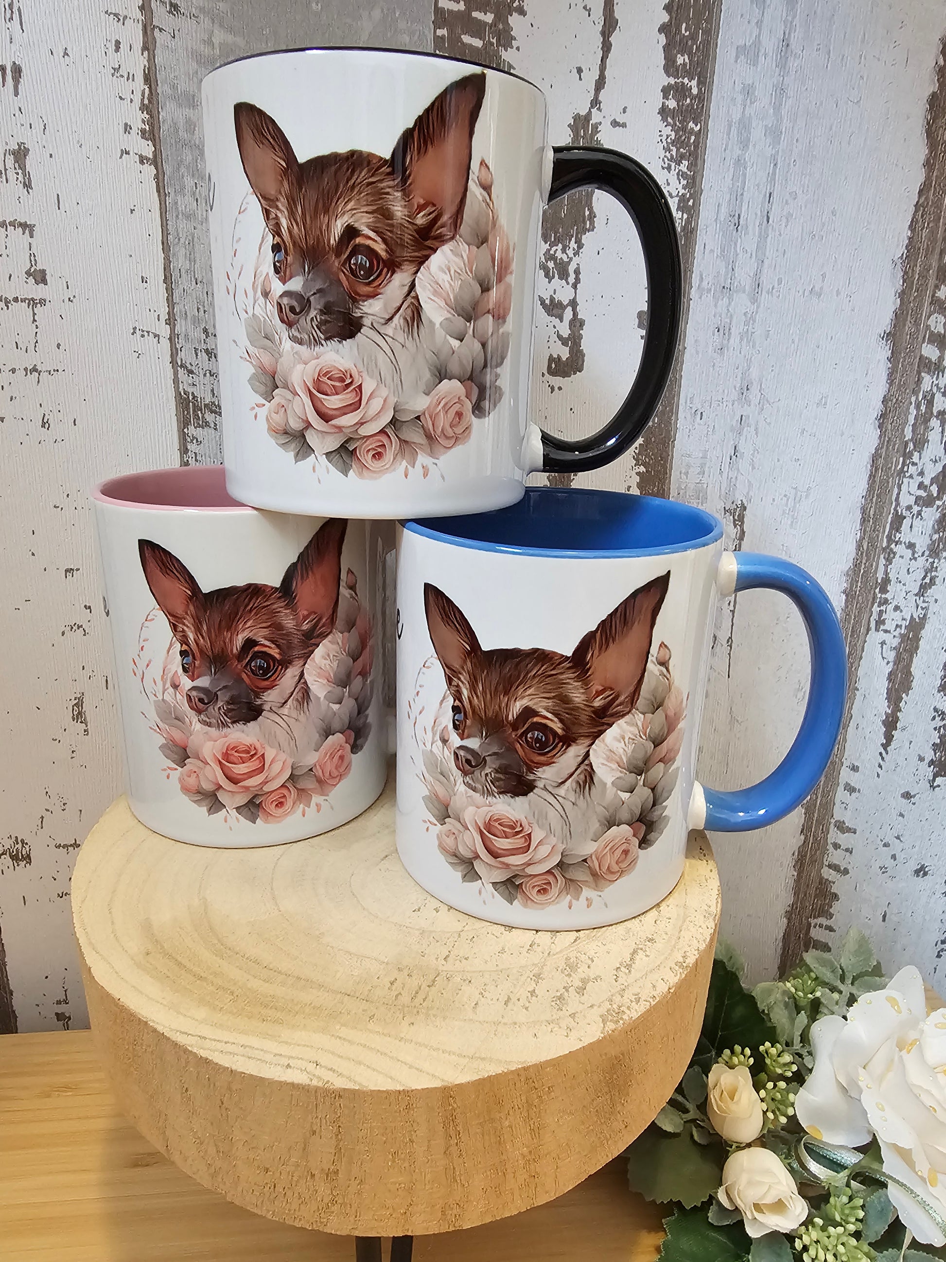 Zweifarbige Tasse mit Hundemotiv personalisierbar durch Pfötchenboutique