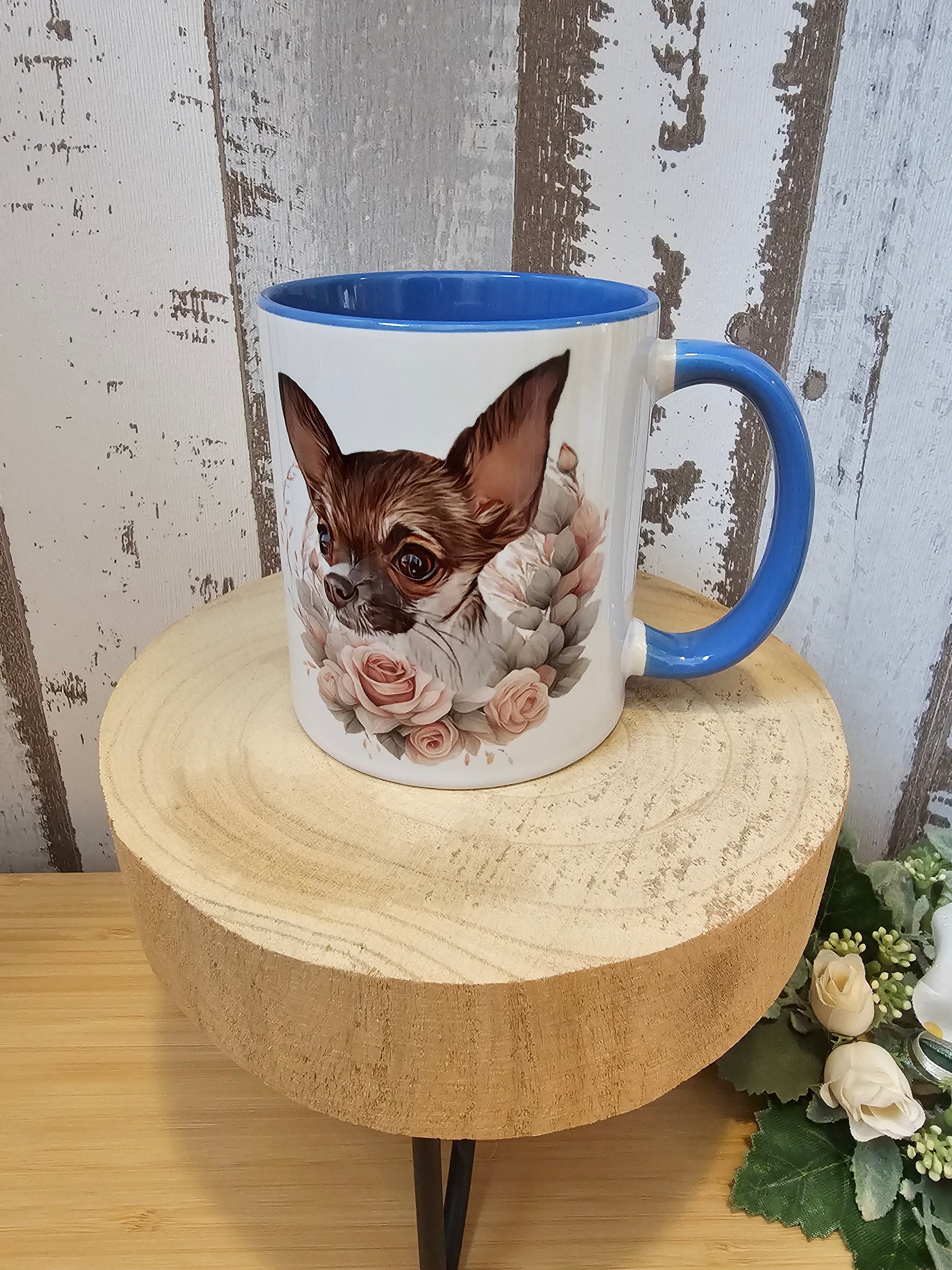 Zweifarbige Tasse mit Hundemotiv personalisierbar durch Pfötchenboutique