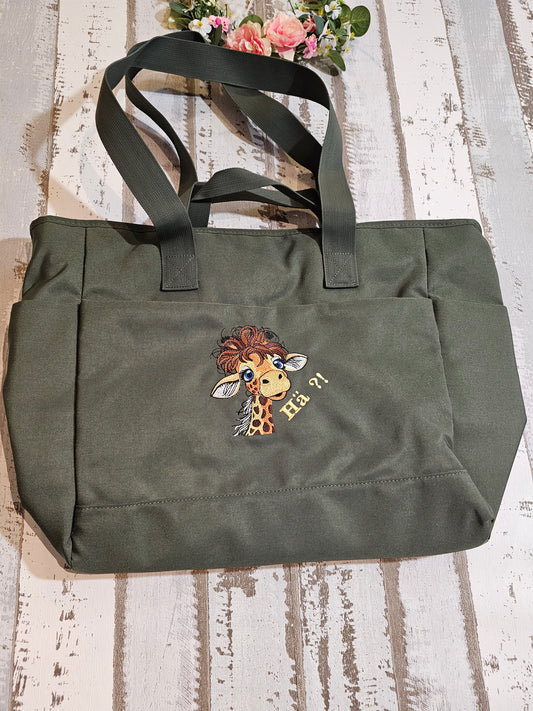 Shopper Grün mit gesticketer Giraffe von der Pfötchenboutique