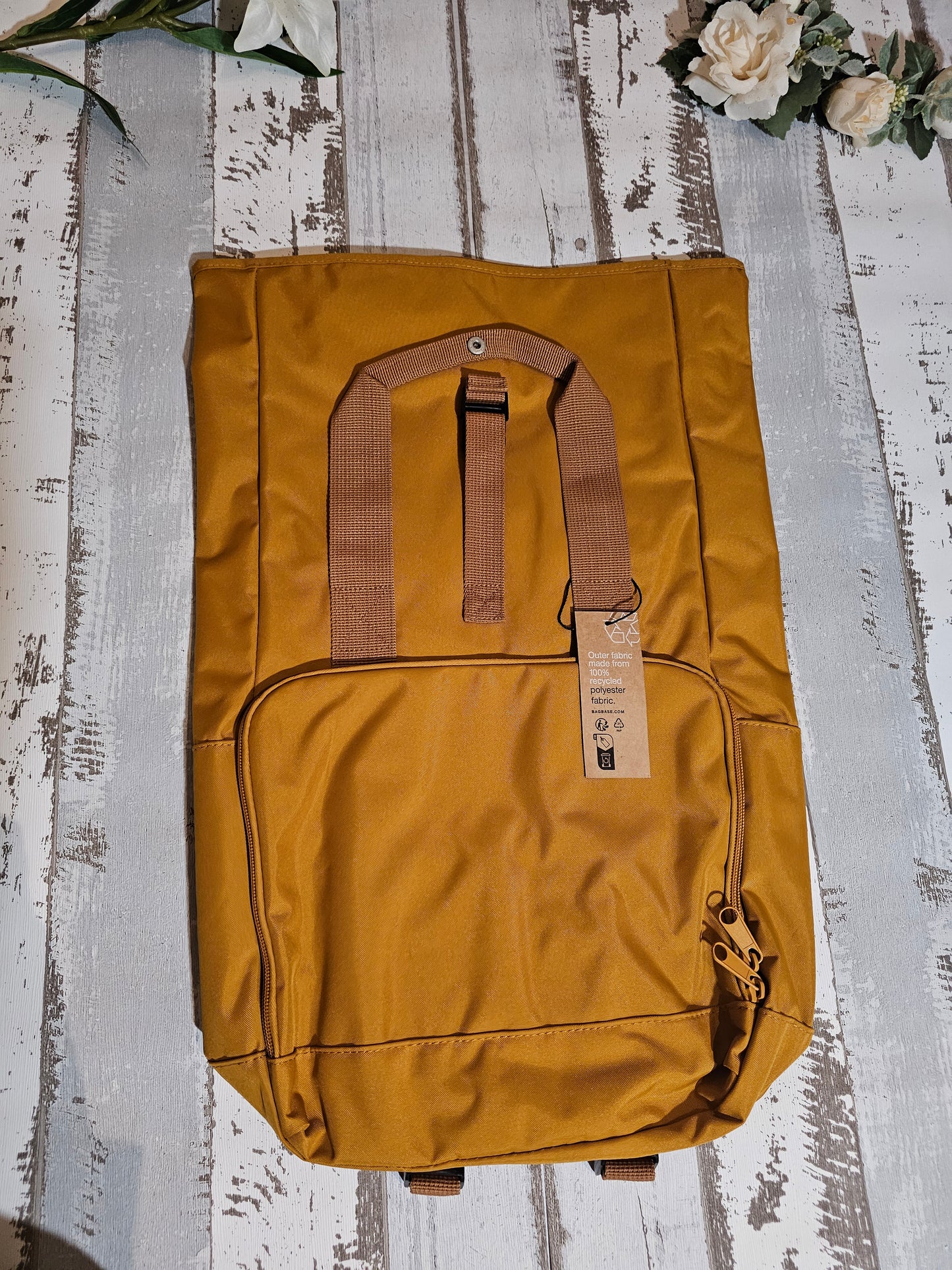 Rolltop Rucksack bestickt mit Hundemotiv nach Wahl von der Pfötchenboutique