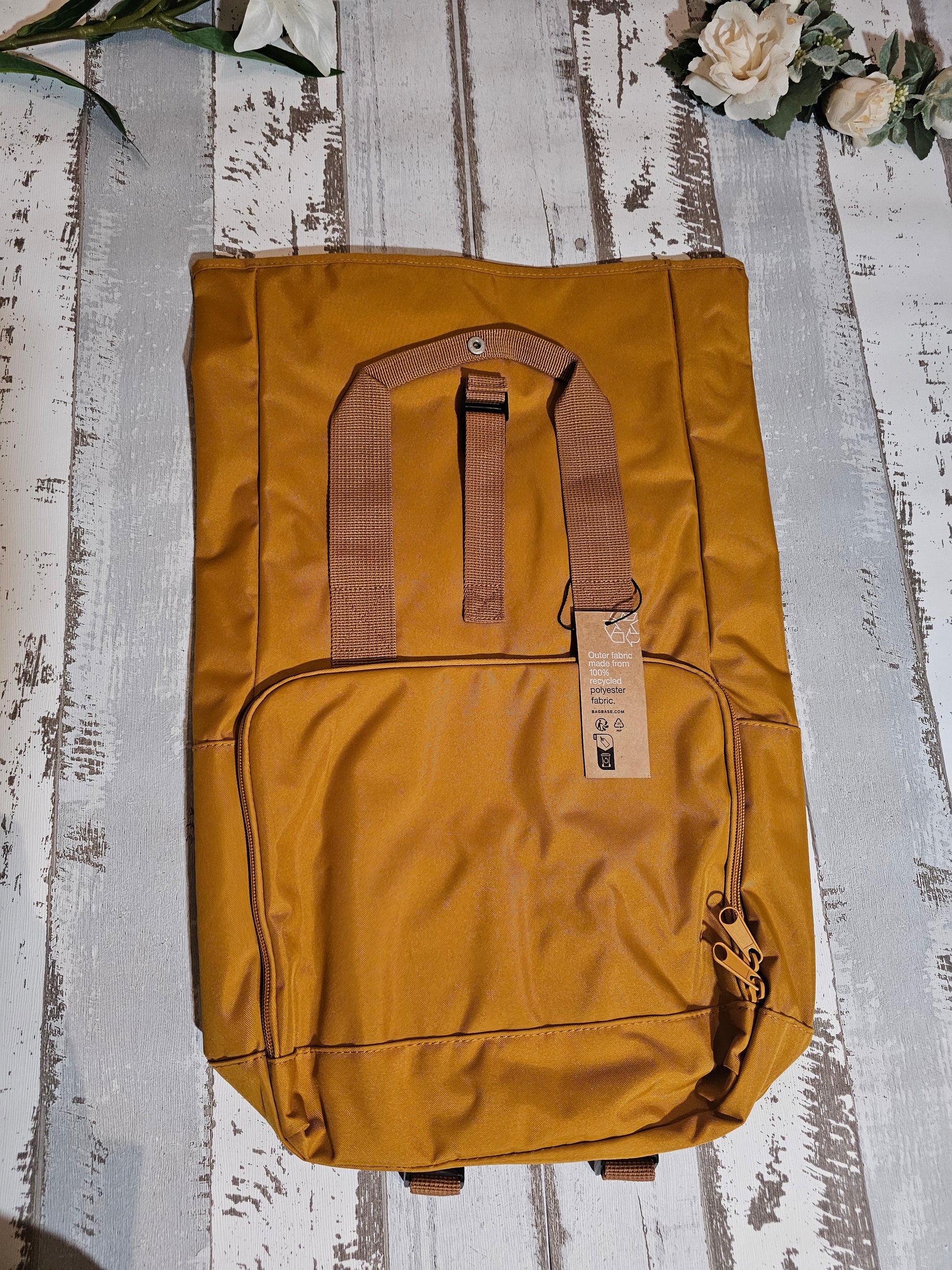 Rolltop Rucksack bestickt mit Hundemotiv nach Wahl von der Pfötchenboutique