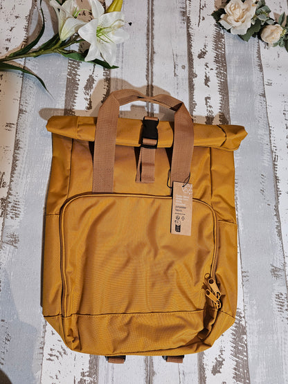 Rolltop Rucksack bestickt mit Hundemotiv nach Wahl von der Pfötchenboutique