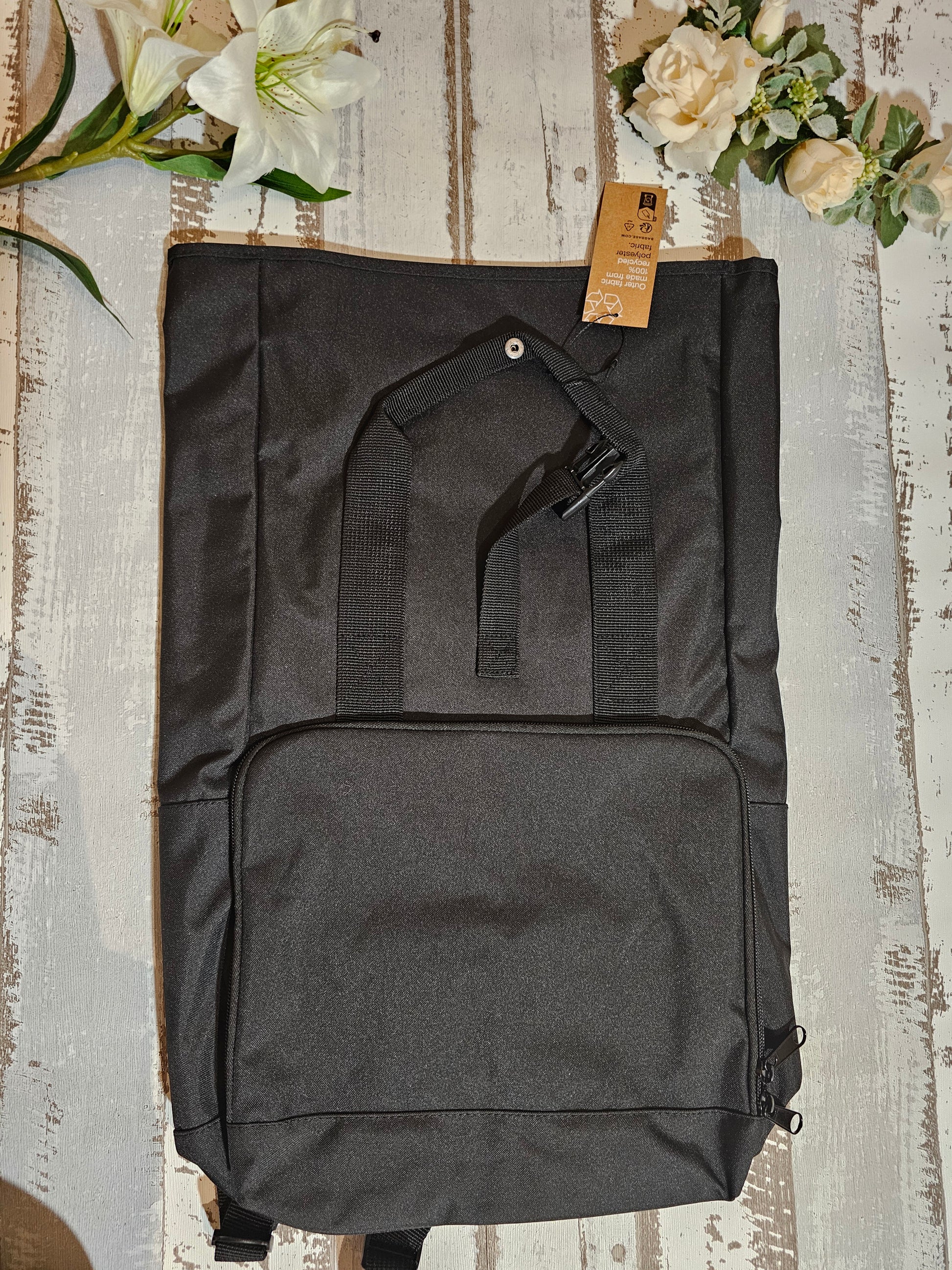Rolltop Rucksack bestickt mit Hundemotiv nach Wahl von der Pfötchenboutique