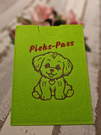 Hüllen für den EU Heimtierausweis und den Impfpass von Haustieren, bestickt mit Wunschmotiv Hund, Katze oder Hase durch die Pfötchenboutique
