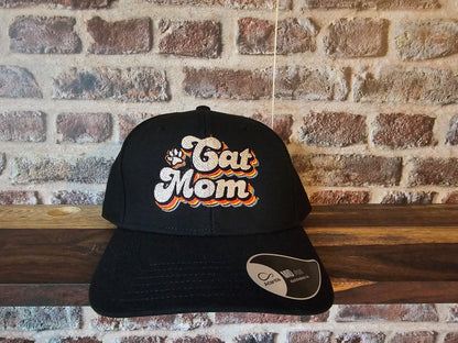 Bestickte Cappy mit dem Motiv "Cat mom" individualisierte Geschenkidee der Pfötchenboutique