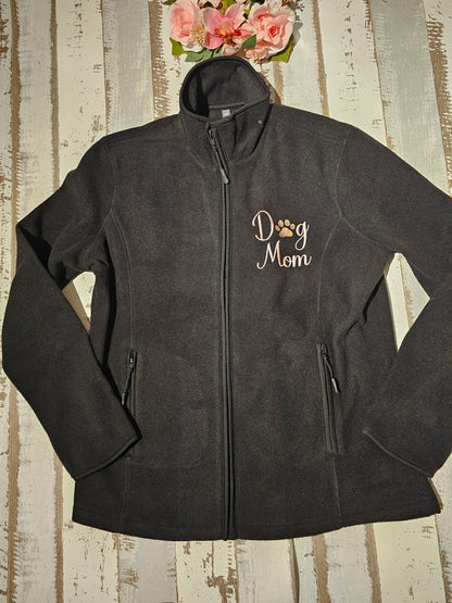 Bestickte Gassijacke mit Dog mom Logo vorn der Pfötchenboutique
