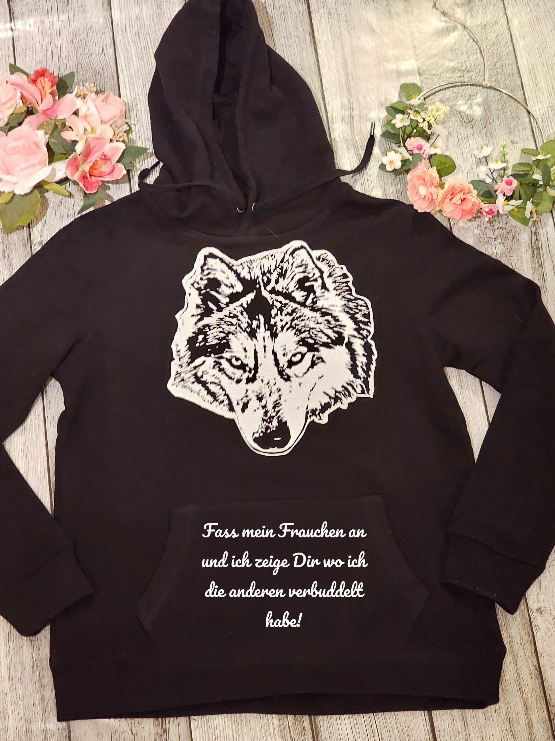 Kapuzenpullover für Damen mit Wunschmotiv und Wunschtext personalisierbar  Auswahl mehrerer Hundemotive hier Chihuahua von der Pfötchenboutique