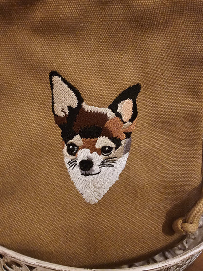 Gassitasche mit gesticktem Tierportrait der Pfötchenboutique