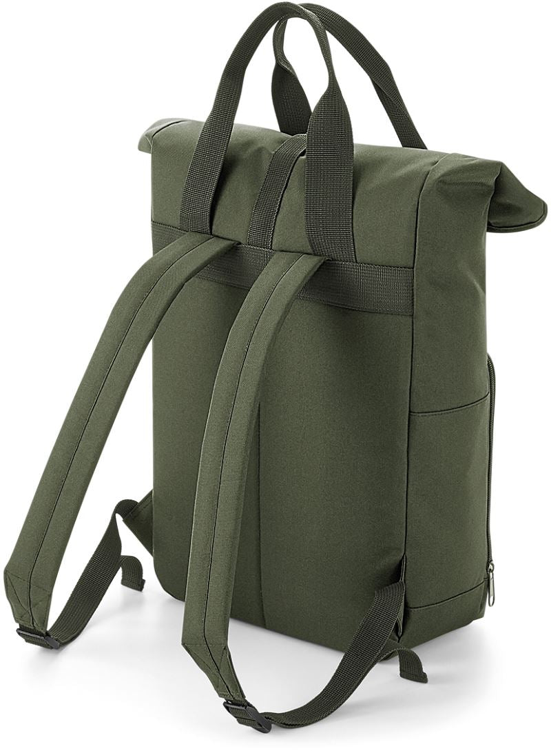 Khaki farbener Rucksack mit Bestickung eines Faultiers veredelt durch die Pfötchenboutique